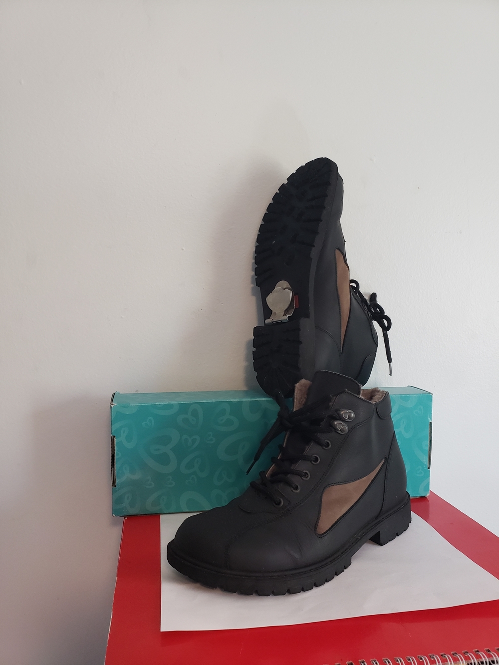 SwissMade Weatherproof Leather Genuine Shearling Lace up Boot with Ice Gripper 8